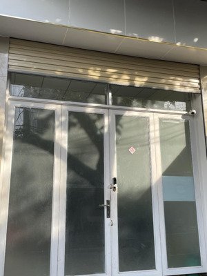 bán nhà gần 100m2 - mặt tiền đường, tiện kinh doanh - quận 9