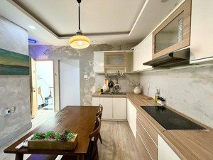 bán nhà điện biên phủ phường 10 quận 10 (4mx16m) trệt lửng 2 lầu sân thượng giá 9.5 tỷ thương lượng