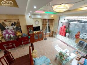 CHO THUÊ! Nhà Đẹp An Dương, Tây Hồ: 80m2, 3T, 17 tr/th Sân Để Xe Riêng. Ô tô Đỗ Cửa