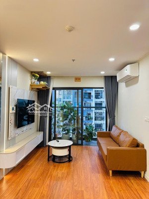 cho thuê 2pn toà i4 imperial smart city ban công hướng đông bắc giá 12 triệu/tháng có thương lượng