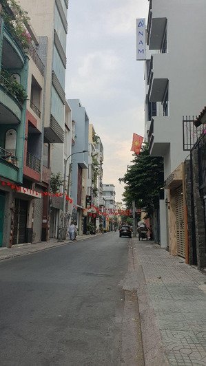 bán gấp trong năm - nguyễn phi khanh 243.5m² 2 tầng - 75 tỷ