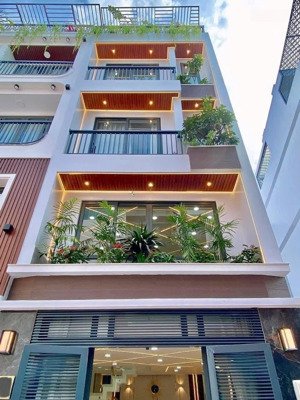 cần bán gấp căn hẻm siêu rộng đường bạch mã p15 q10 dt 75,6m2 giá 3tỷ890 sổ hồng riêng đầy đủ