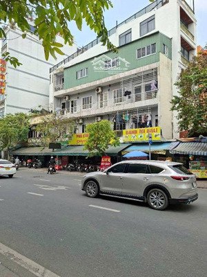 "hiếm p2 tân bình gần sân bay, mặt tiền kd hồng hà_bạch đằng 3 tầng, dt 5.3x22, nhỉnh 21 tỷ