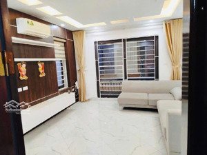 hiếm! nhà mặt đường 19/5 ô tô ngủ trong nhà 2 mặt thoáng vĩnh viễn, hơn 16 tỷ