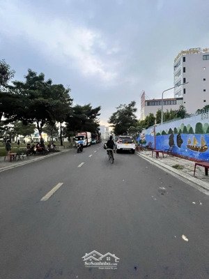 chỉ 40tr/m2 đất mặt tiền đường nhựa 15m ngay công viên - lê trọng tấn - 1590m2 full thổ cư - 65 tỷ