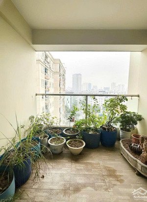 cho thuê căn hộ chung cư để ở hoặc làm văn phòng cao cấp có thẻ bàn giao luôn