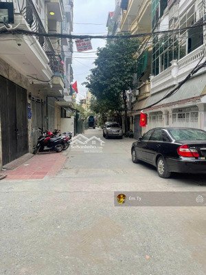 bán nhà ngô quyền_chính chủ_vị trí đẹp_ô tô dừng đỗ ngày đêm_đường mới, sạch sẽ_38 m2_8 tỷ 5