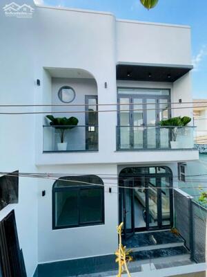 Nhà sổ riêng hoàn công 2.79 tỷ/1 lầu 1 trệt/ sát chợ Tân Vạn