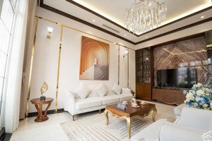 eurowindow twin park. cuối năm cần tiền bán phá giá căn bt 192m, view hồ bơi,. giá 33 tỷ