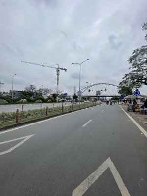 bán đất mặt đường lê hồng phong - hải phòng - vị trí đẹp - dt hơn 500m2 - xây cao tầng