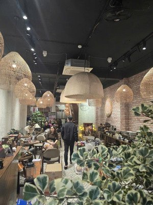 cho thuê mặt phố khu đô thị starlake khu đông dân cư vip dưới chân chung cư, mặt tiền to, rộng