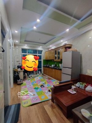 bán chung cư ct9 kđt định công, 72m2 3 phòng ngủ 2 vệ sinh, đủ đồ, sân chơi, bể bơi, giá 5 tỷ 800