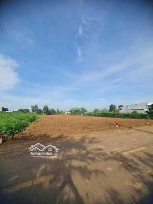 bán lô đất gần 1000m2 (sổ 800m2) có 80 thổ cư, khu dân cư long tân, đất đỏ cũ