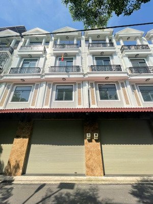 nhà gần kdc vạn phúc cách ql13 chỉ 100m 53.7m2 1 trệt 1 lửng 2 lầu giá 8.05 tỷ sổ sẵn bao sang tên