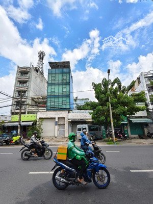 sản phẩm đầu tư mặt tiền quốc lộ 13, bình thạnh | dt 273.6m2 giá chỉ 135tr/m2 cực hiếm!