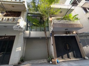 nhà sát phố bà triệu hà đông - ô tô tránh gara - kinh doanh- 40m2 - nhà 5 tầng mới - giá 12tyxx