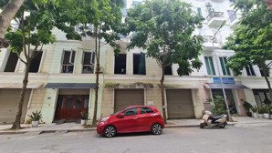 bán gấp căn liền kề đô nghĩa 75m2 đã xây 5 tầng, sổ đỏ lâu dài, đi bộ ra công viên-hồ. giá 15,5 tỷ