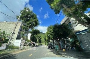 cần bán đất mặt tiền đường 7m5 lý tử tấn. dt 100m2 vị trí đẹp gần biển, giá 8 tỷ 3 tl