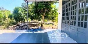 chủ kẹt tiền bán nhà vườn 1200m2/ 890 triệu sát kcn bàu bàng, sổ sẵn, gần chợ, đầy đủ tiện ích