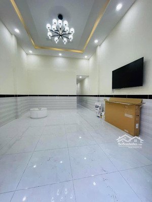 cho thuê nhà mới nguyên căn ngay phạm văn đồng - có phòng ngủ dưới - full nội thất