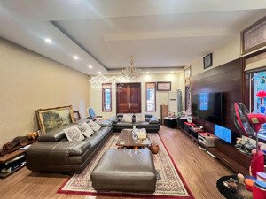 bán nhà ngọc khánh 100m , 3 thoáng , oto tải tránh , mt rộng , khu dân trí cao , giá 33,5tỷ