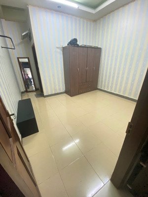 cho thuê phòng trọ đường tô hiệu, tân phú cạnh chợ hiệp tân - giá 3 triệu dt20m2 có wc