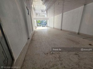 cho thuê nguyên căn 165 m2 mặt phố bồ đề - 6m mặt tiền lô góc - siêu thị ,cửa hàng tiện ích