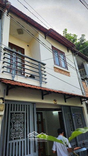 nhà đẹp quận 2, gồm 1 trệt, 1 lầu, 3pn, 2wc, sổ hồng, giá rẻ 3,6 tỷ. liên