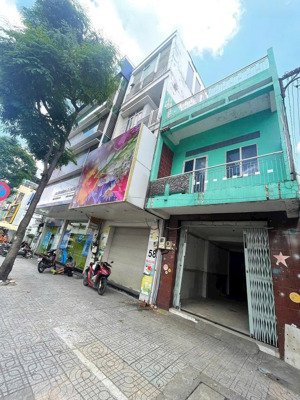 góc 2 mặt tiền nguyễn biểu q5 ngang 4m dài 20m 4 tầng giá 26 tỷ giáp trần hưng đạo liền kề q1