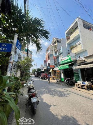 bán gấp mặt tiền kinh doanh 3 tầng 4x11 gần aeon tân phú giá chỉ nhỉnh 5tỷ