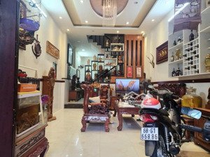 bán nhà đường vườn lài - tân phú - gần chợ phú thọ hoà - 56m2 - hẻm 8m - giá 8.5 tỷ