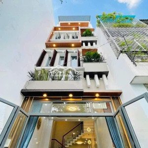 hiếm nhà đường xe tăng quận 10 giá chỉ 3tỷ9/72m2 đường nguyễn tri phương gần bệnh viện nhi đồng 1