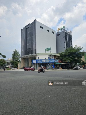 siêu phẩm toà nhà vp trương văn bang q.2 - dt 16 x 20m - hầm - 8 tầng - hđt 300 triệu - giá 135 tỷ