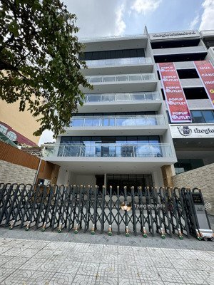 bán toà nhà vp ung văn khiêm bt - dt 22x25m - cn 2.500m2 - hầm - 8 tầng - hđt 500 triệu - 135 tỷ