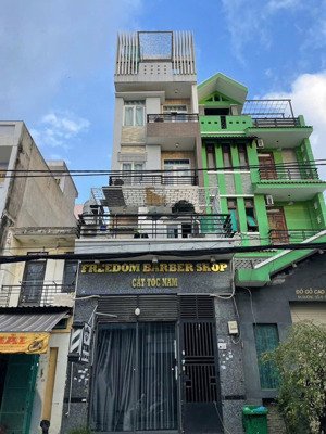 bán gấp nhà 4 tầng - mt chợ bình long