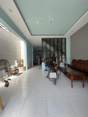 bán nhà 2 lầu giá 7,5 tỷ phường bình trưng tây tphcm.