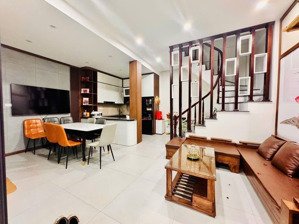 nhà mặt ngõ đào tấn! ngõ thông, ô tô đỗ cổng, dân xây kccc, đủ công năng, đón nắng, 46m2*5t