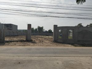 1758m2 full thổ cư mặt bằng hàng rào sẵn. phước hậu - cần giuộc