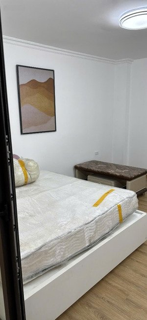 cho thuê tập thể tầng 3 trần cung viện e 100m2, 3 ngủ giá 12tr