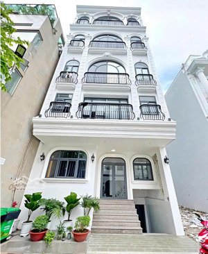 bán chdv cao cấp 6 tầng khu him lam 7x20 hầm - thang máy 29 phòng cho thuê 150tr/th chỉ 33 tỷ tl.