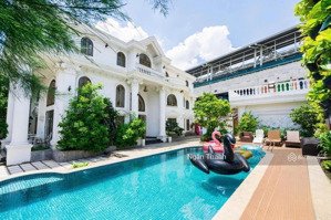 chốt ngay!! chỉ 160tr/m² - biệt thự ngay đảo kim cương - quận 2- (25x22) - 550m² - 3 tầng + hồ bơi