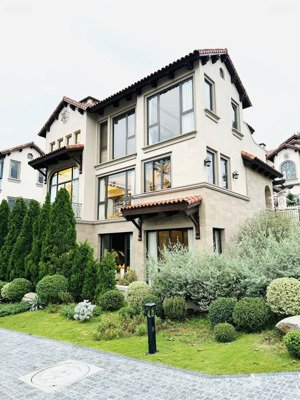 độc quyền| bán căn như nhà mẫu - chỉ 23 tỷ bề thế nhất khu