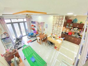 nhà chính chủ gủi cần bán gấp thuộc phường tân thới hiệp q12 dt 6 x 12m đúc 1 tấm giá bán: 4ty