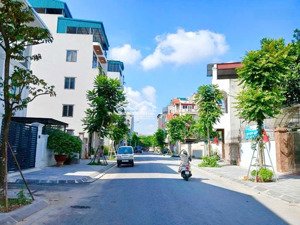 phân lô, ô tô tránh, kinh doanh, phố phúc lợi, giang biên, long biên, 110m2, mt 5.6m, 18 tỷ 6