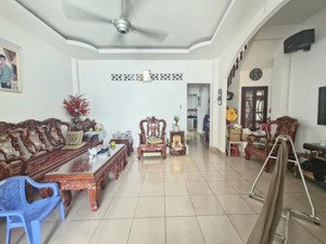 nhà mặt tiền vừa ở vừa kinh doanh, 2 tầng kiên cố, 81m2 bình trưng tây, q2 - giá 8 tỷ