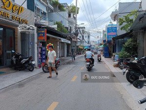 gia cát lượng còn khen- vị trí đẹp, nhà mặt tiền căn góc lê quang định gần q1. 6x 25m,3tầng - 24 tỷ