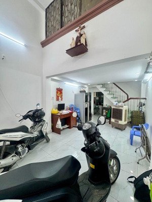 nhà đẹp - cư xá phú lâm a - 2 mặt hẻm thông thoáng - 3 tầng - khu dân trí - chỉ 5.x tỷ