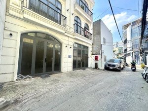 nth/nhỉnh 15tyxxx - nhà đúc 4 tầng sát mặt tiền chính , xe hơi ngủ trong nhà - lh ms vân