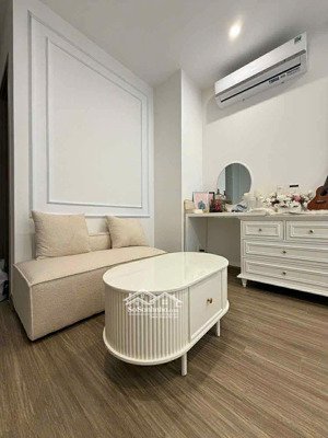 cho thuê cc đẹp ở vinhomes smart city, 8 triệu, 26m2, 1pn, 1wc