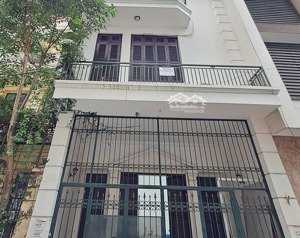 thật 100% - bán nhà trung kính, cầu giấy, hn. s=122m2. mt 5.7m. xây 4 tầng. chỉ 45 tỷ. oto tránh.